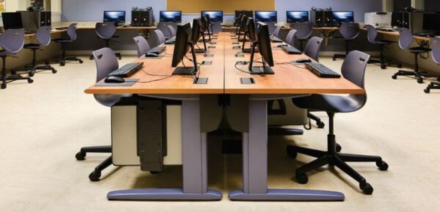 2500 sqft Office in Clover Park View, Koregaon Park